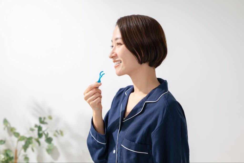 歯の根元が痛い